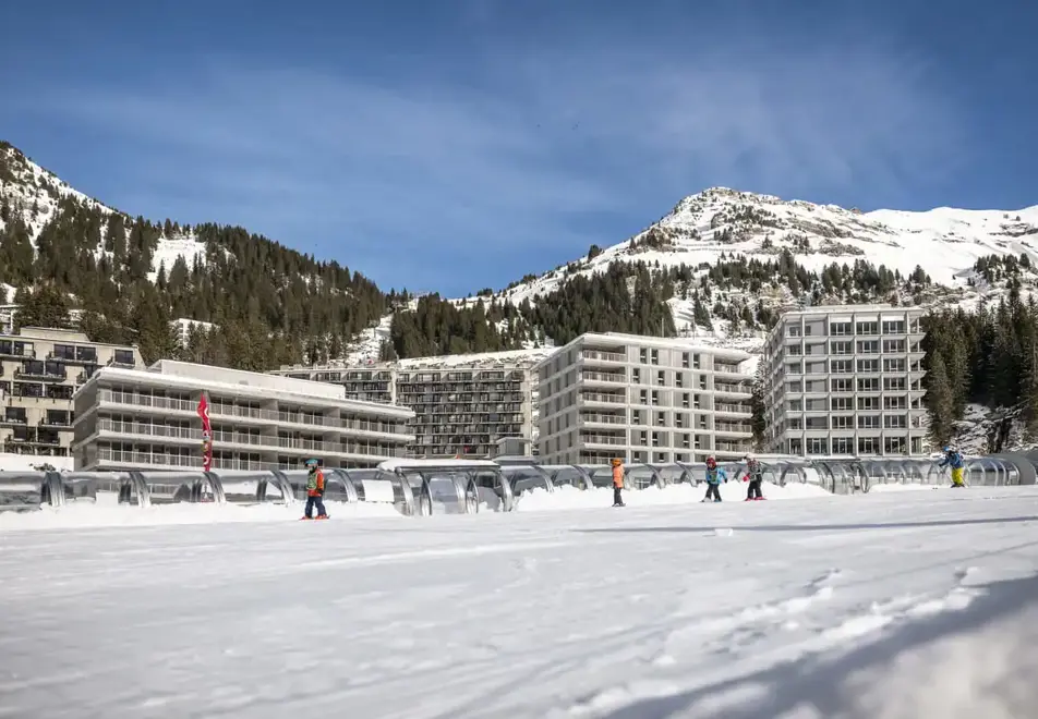 Alhena, Flaine (self catered apartments) - Easy ski access