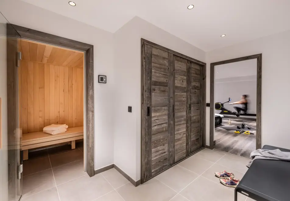 Falcon Lodge, Meribel (self catered apartments) - Spa