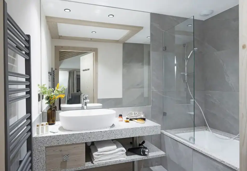 Hameau de l'Ours, Manigod (self catered apartments) - Typical 3 bedroom style