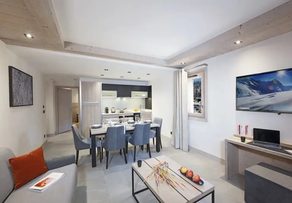 Hameau de l'Ours, Manigod (self catered apartments) - Typical 2 bedroom grand confort style