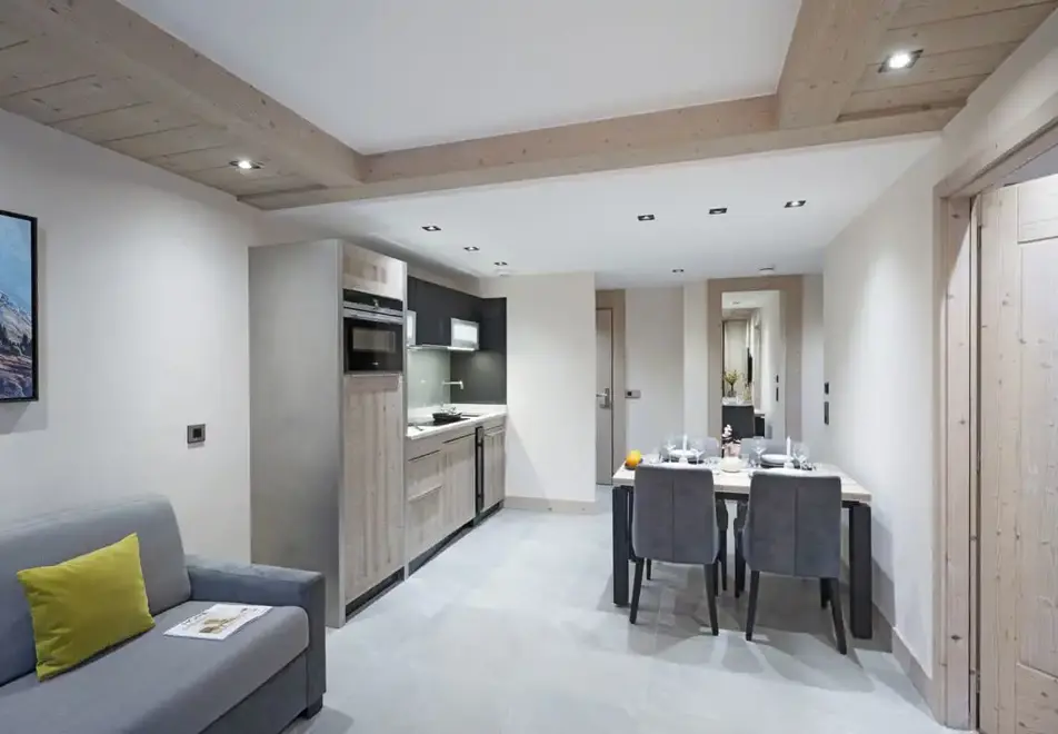 Hameau de l'Ours, Manigod (self catered apartments) - Typical 1 bedroom style