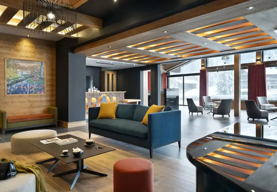 Hameau de l'Ours, Manigod (self catered apartments) - Reception lounge