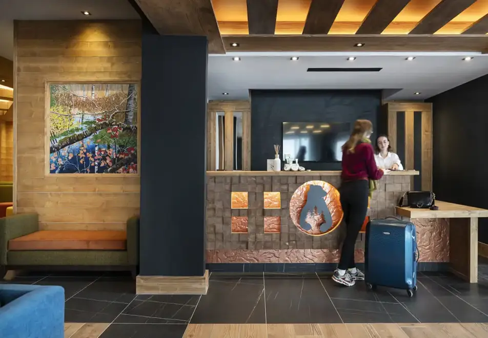 Hameau de l'Ours, Manigod (self catered apartments) - Reception