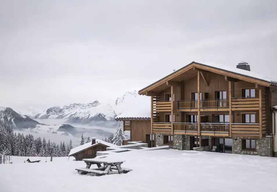 Hameau de l'Ours, Manigod (self catered apartments)