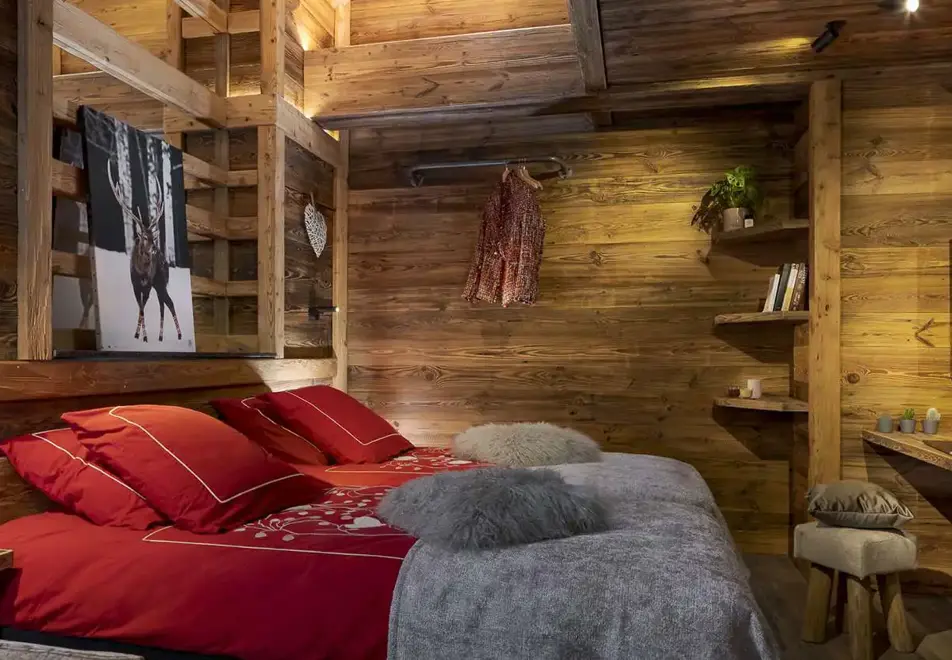 Chalet L'Ourse, Les Deux Alpes (self catered chalet) - Twin bedroom
