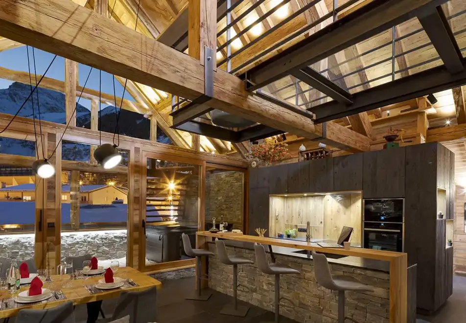 Chalet L'Ourse, Les Deux Alpes (self catered chalet) - Open plan living