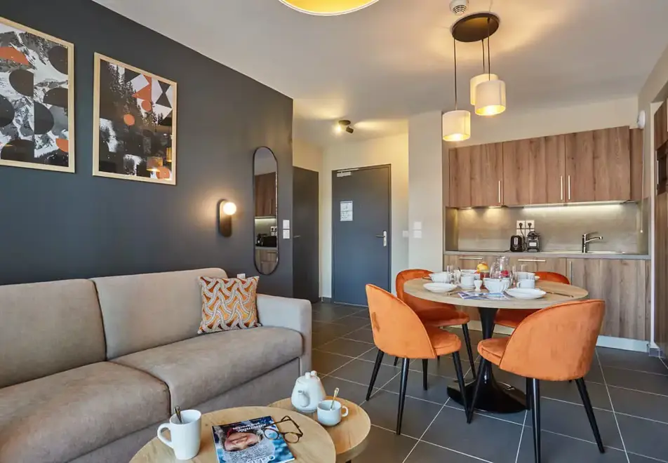 Le Mont d'Auron, Auron (self catered apartments) - Typical 2 bedroom apartment style