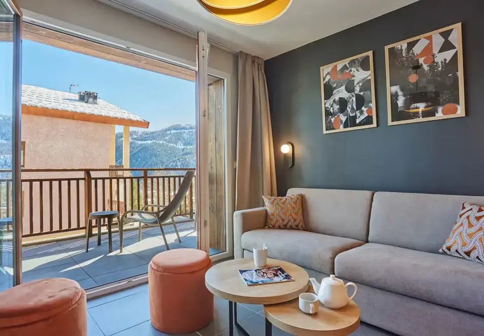 Le Mont d'Auron, Auron (self catered apartments) - Typical 2 bedroom apartment style