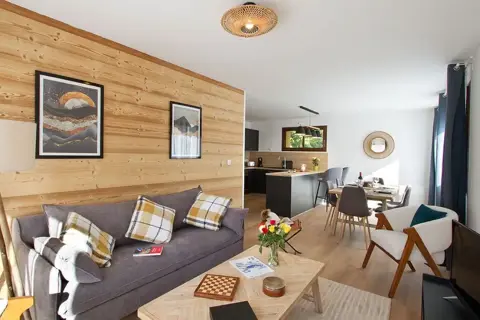 Provencal, Les Deux Alpes (self catered apartments) - Typical apartment style
