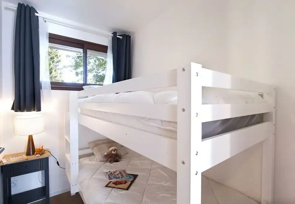 Provencal, Les Deux Alpes (self catered apartments) - Typical bunk room style