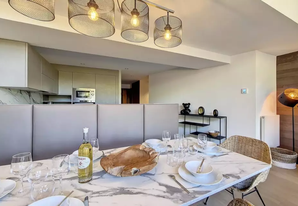 Chalets de Mottaret, Meribel (self catered apartments) - B22