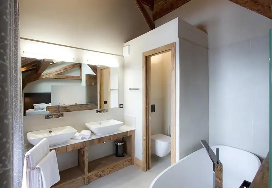 Lis, Les Deux Alpes (self catered chalet) - Bathroom