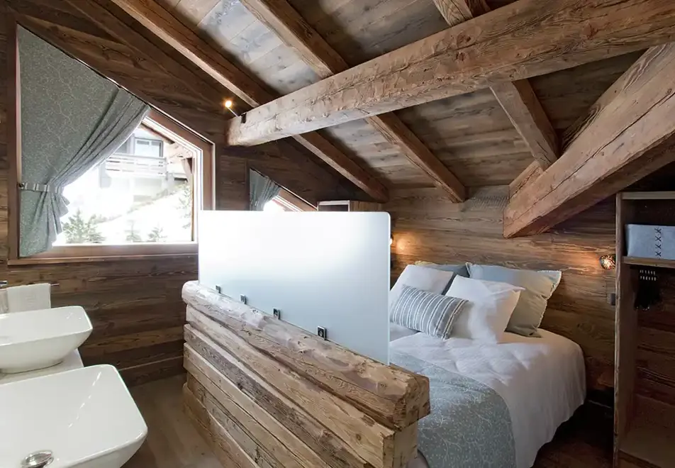 Lis, Les Deux Alpes (self catered chalet) - Bedroom