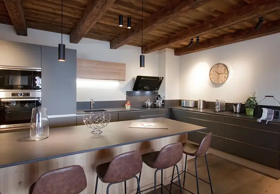 Lis, Les Deux Alpes (self catered chalet) - Kitchen