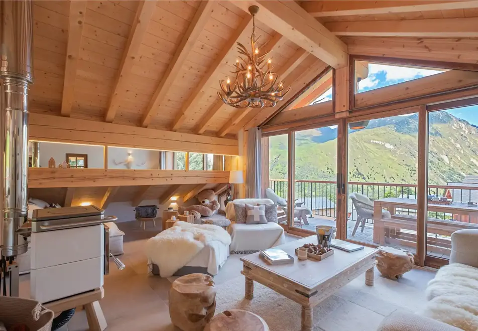 Chalet Blanc, St Martin de Belleville (self catered chalet) - Open plan living/dining area