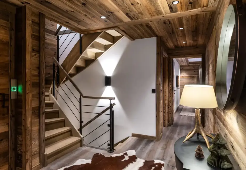 Silverstone Lodge, Val d'Isere (self catered chalet/apartment) - Number 6