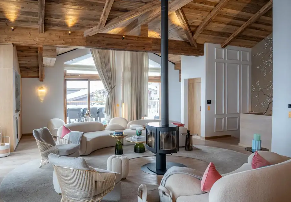 Silverstone Lodge, Val d'Isere (self catered chalet/apartment) - Number 5