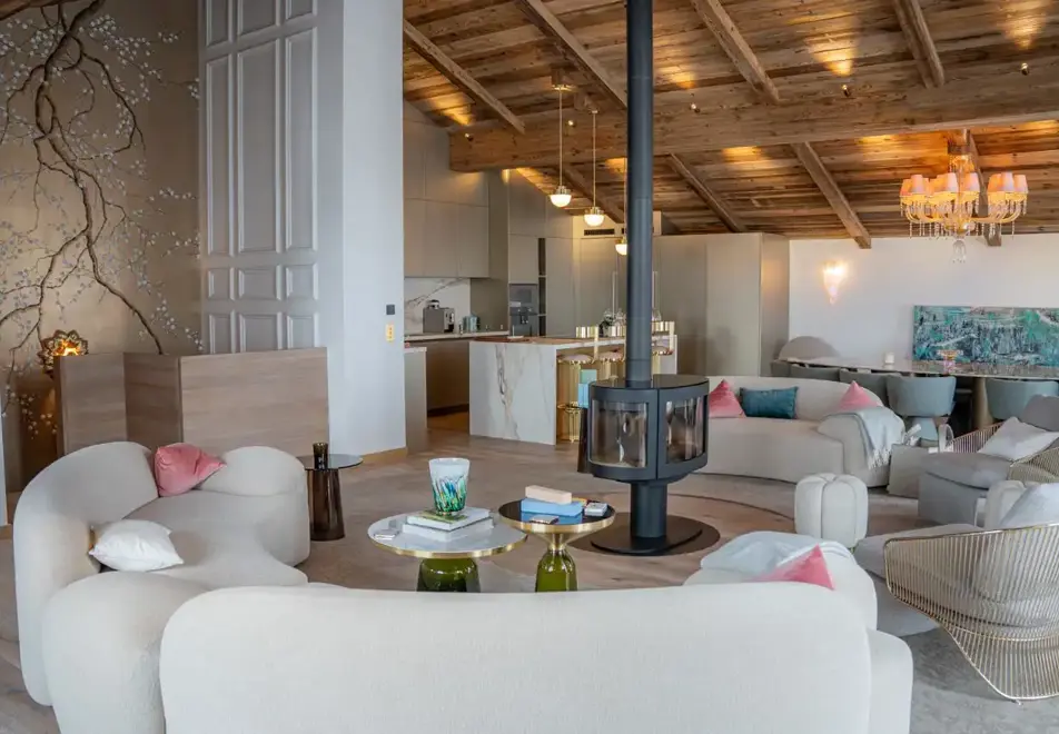 Silverstone Lodge, Val d'Isere (self catered chalet/apartment) - Number 5