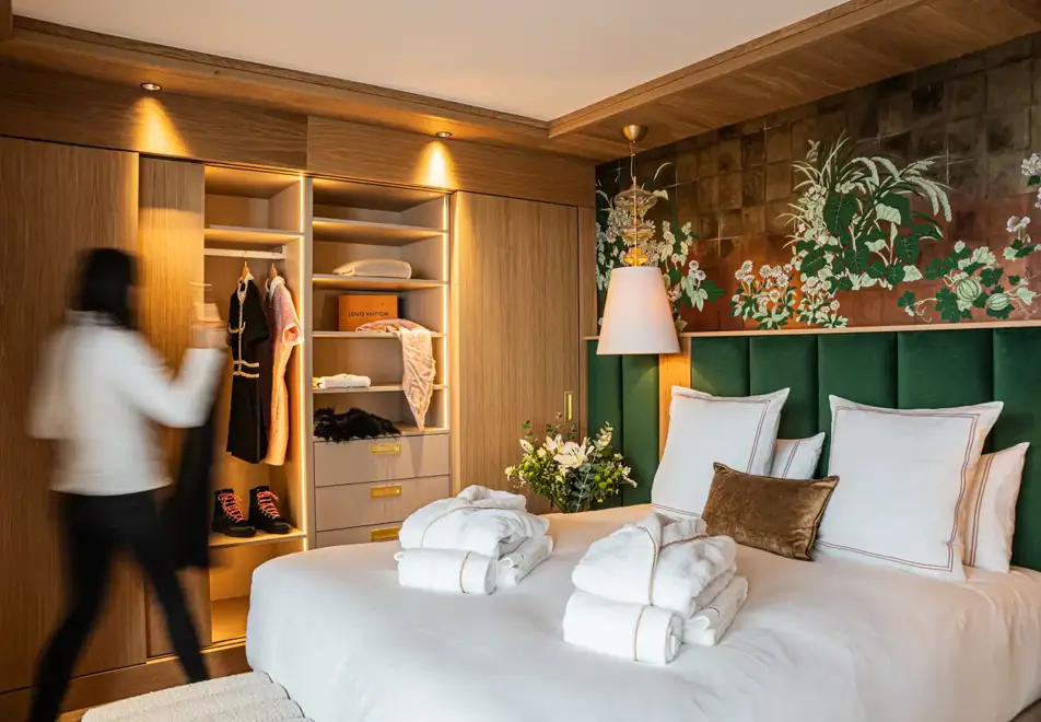 Silverstone Lodge, Val d'Isere (self catered chalet/apartment) - Number 5