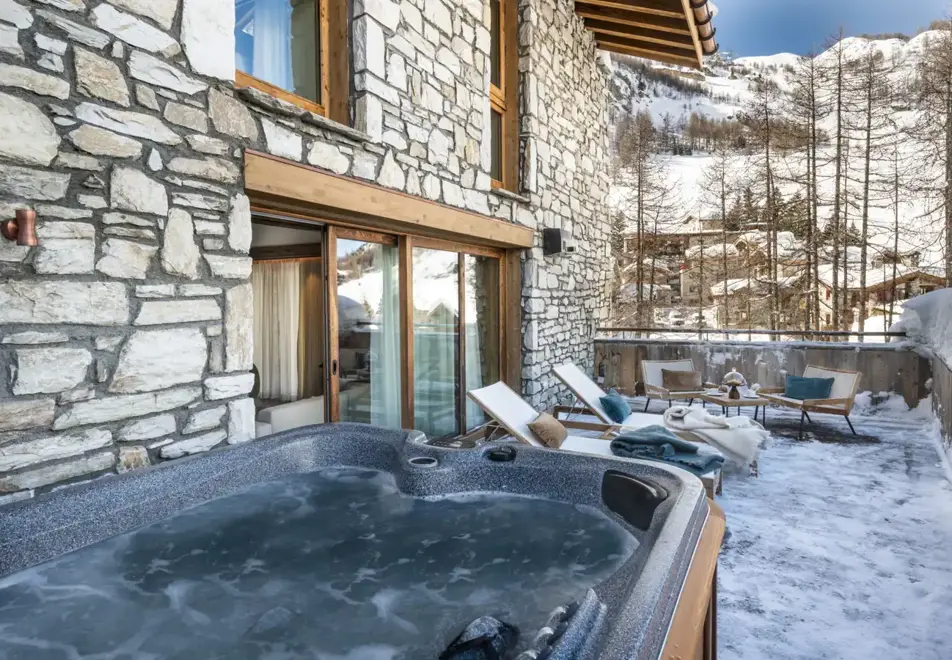 Silverstone Lodge, Val d'Isere (self catered chalet/apartment) - Number 1