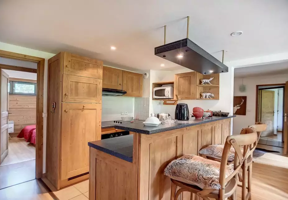 4 bedroom apartment in Saint Martin de Belleville (self catered) - Kitchen area