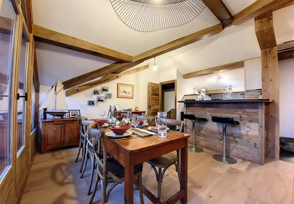 3 bedroom apartment in Saint Martin de Belleville (self catered) - Open plan kitchen/dining