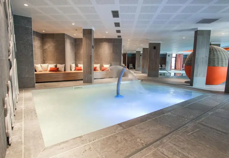 Panorama, Flaine (all inclusive hotel) - Kids pool