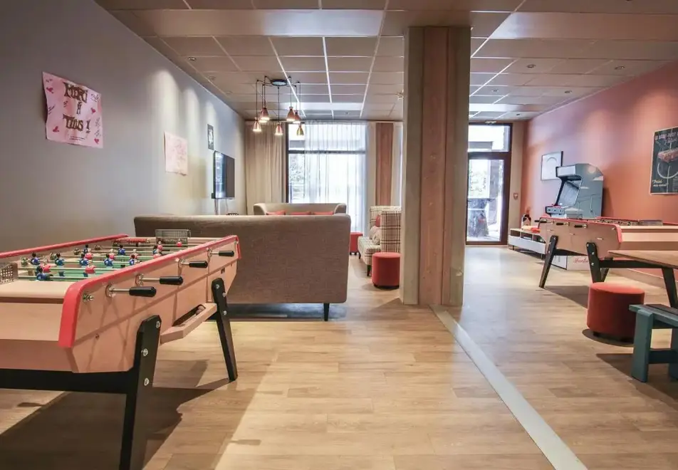 Panorama, Flaine (all inclusive hotel) - Games room