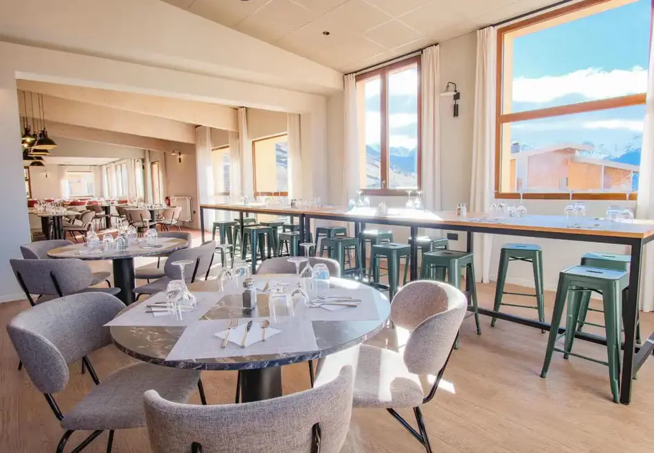 Cretes, Les Deux Alpes (all inclusive hotel) - Restaurant