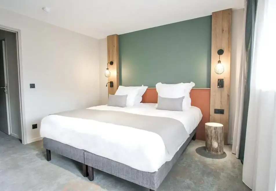 Cretes, Les Deux Alpes (all inclusive hotel) - Typical room style