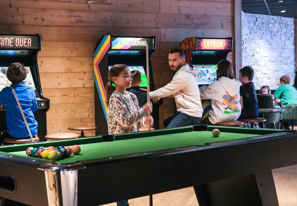 Cretes, Les Deux Alpes (all inclusive hotel) - Games room