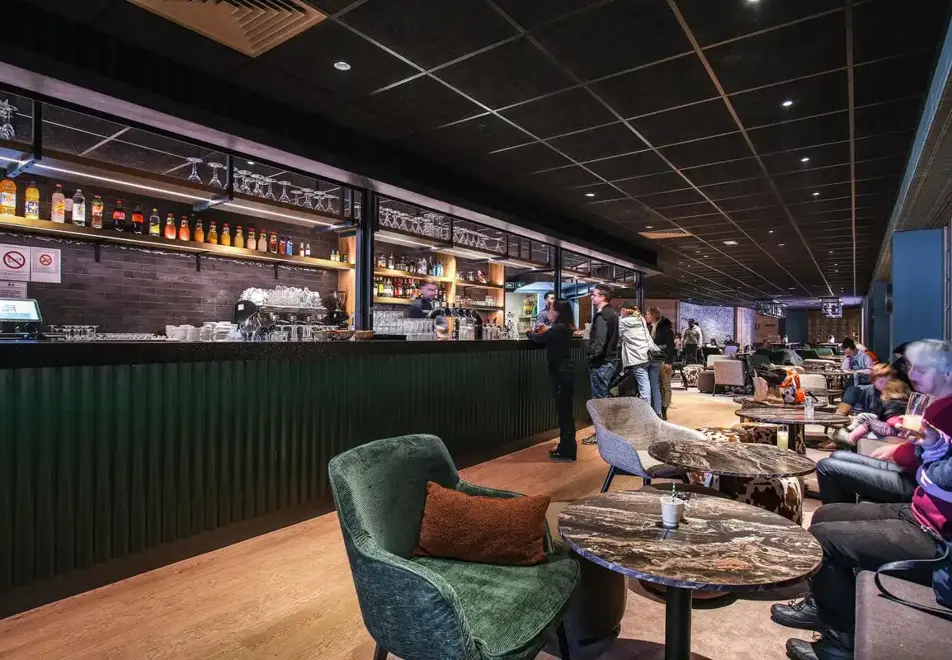 Cretes, Les Deux Alpes (all inclusive hotel) - Bar