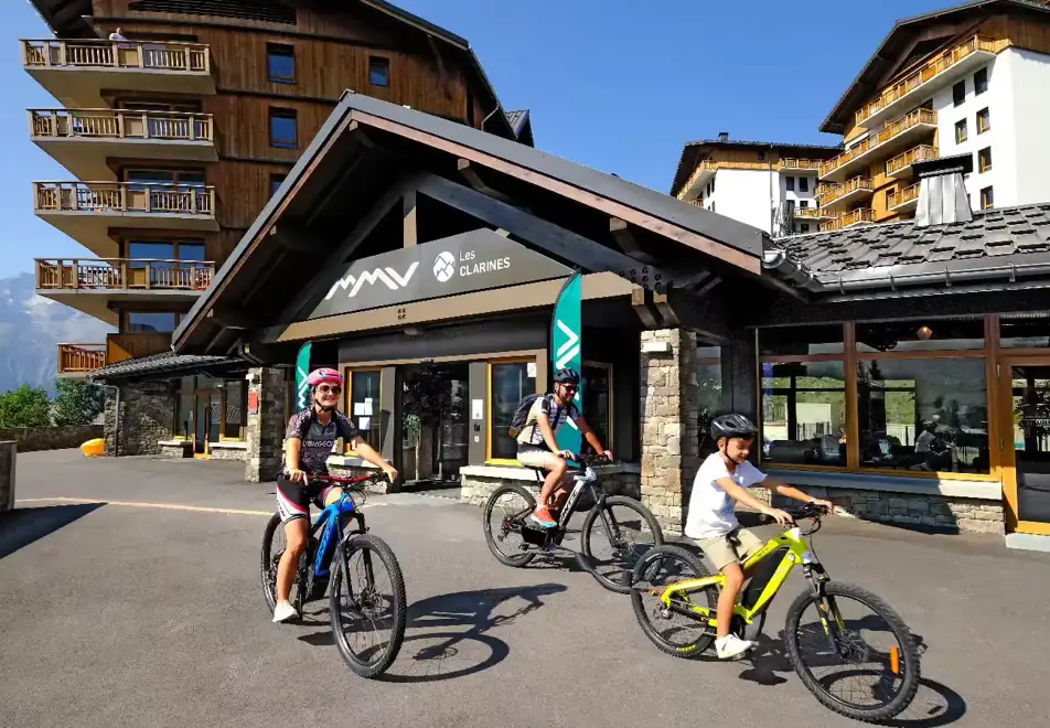 Les Clarines, Les Deux Alpes (self catered apartments)