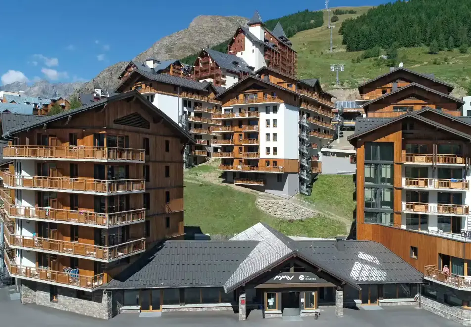 Les Clarines, Les Deux Alpes (self catered apartments)