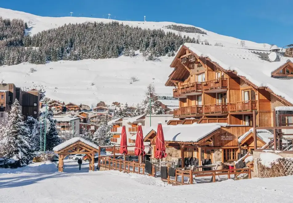 Cote Brune, Les 2 Alpes (hotel)