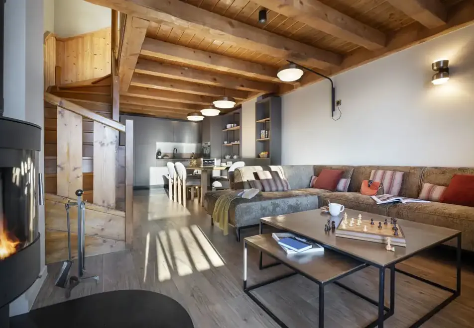 l'Oxalys, Val Thorens (self catered apartments) - Typical apartment style