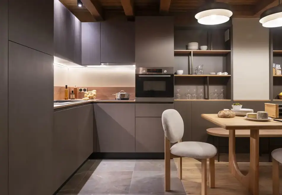 l'Oxalys, Val Thorens (self catered apartments) - Typical apartment style