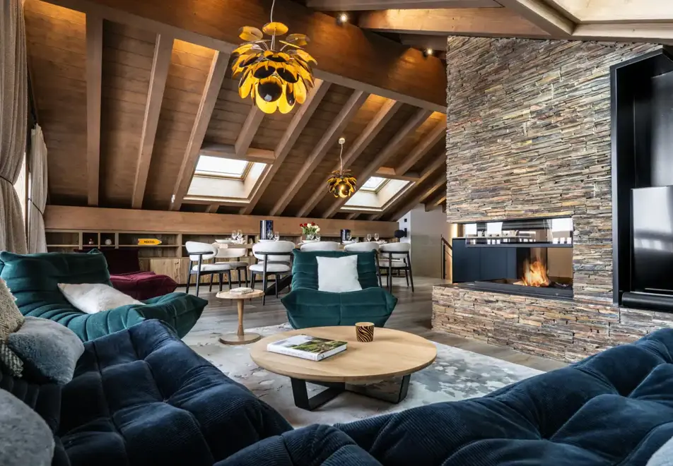 Falcon Lodge, Meribel (self catered apartments) - C21 (©Philippe Gal)