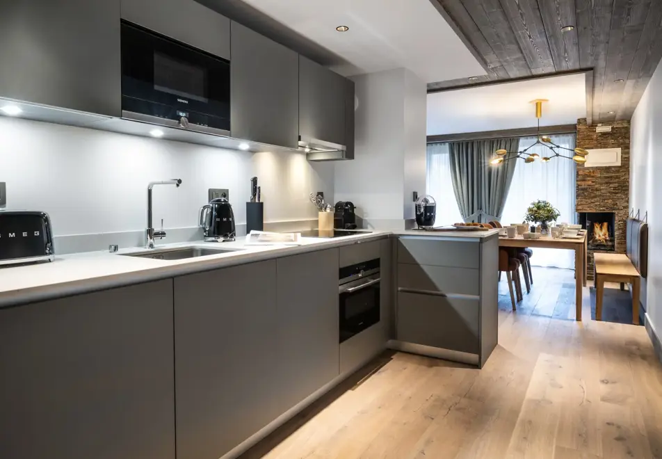 Falcon Lodge, Meribel (self catered apartments) - D02 (©Philippe Gal)