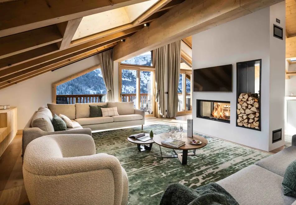 Falcon Lodge, Meribel (self catered apartments) - D22 (©Philippe Gal)