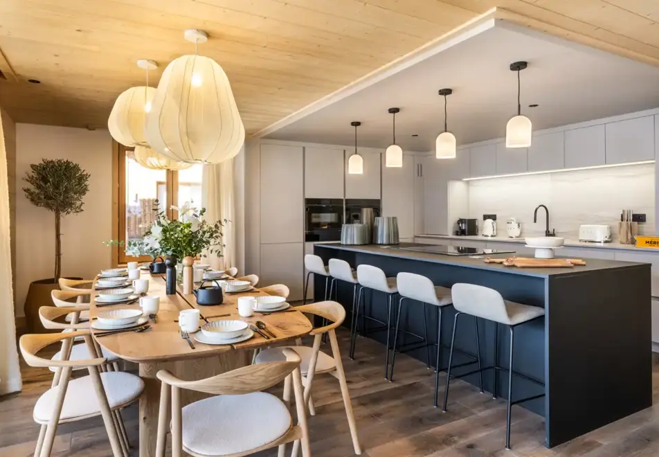 Falcon Lodge, Meribel (self catered apartments) - E11 (©Philippe Gal)