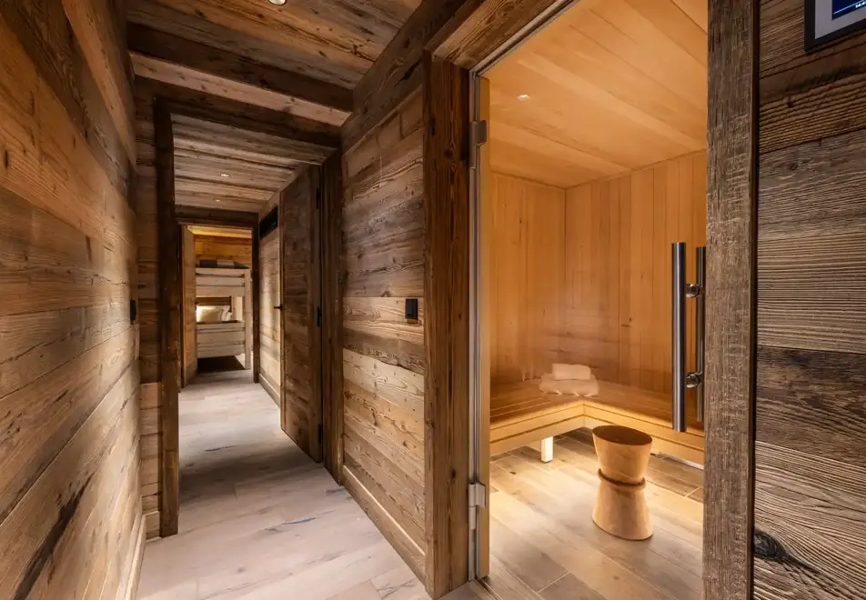Falcon Lodge, Meribel (self catered apartments) - F12 (©Philippe Gal)