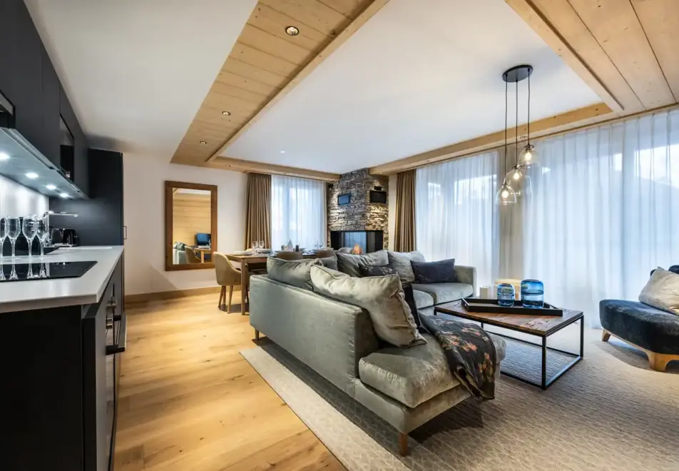 Falcon Lodge, Meribel (self catered apartments) - G12 (©Philippe Gal)