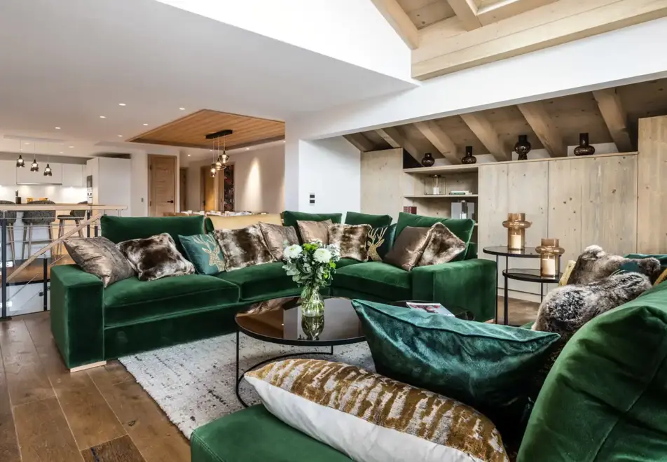 Falcon Lodge, Meribel (self catered apartments) - H12 (©Philippe Gal)