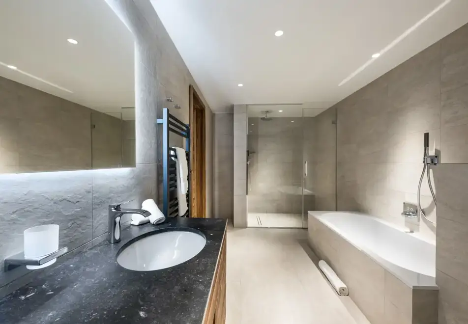 Falcon Lodge, Meribel (self catered apartments) - H21 (©Philippe Gal)