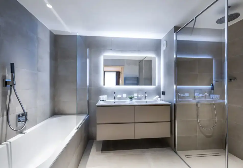 Falcon Lodge, Meribel (self catered apartments) - A11 (©Philippe Gal)