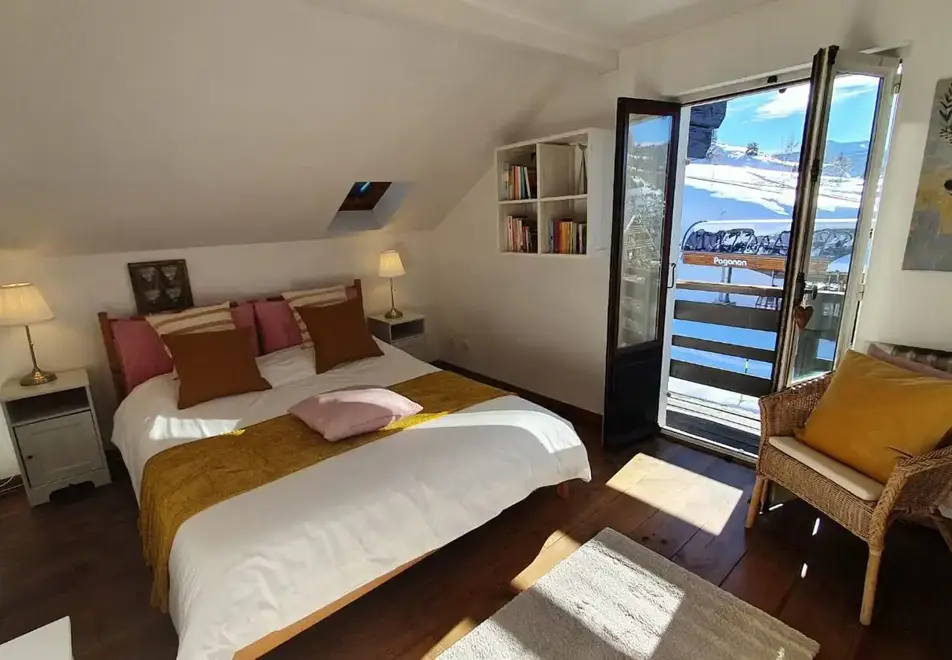 Loge, Alpe d'Huez (self catered chalet) - Bedroom