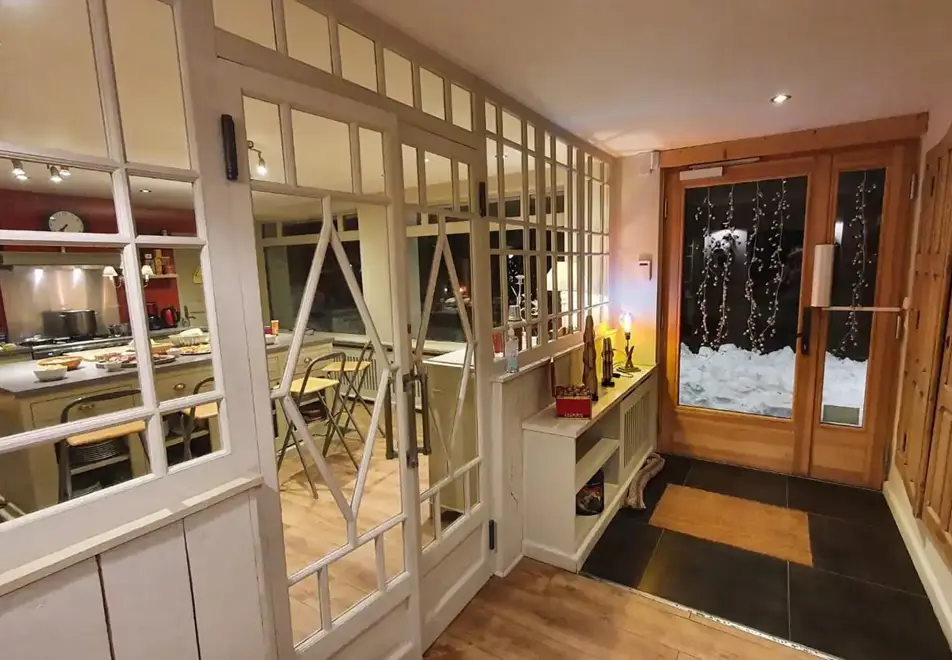 Loge, Alpe d'Huez (self catered chalet) - Entrance