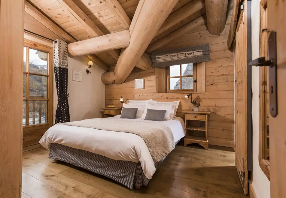 Chalet Arosa, Val d'Isere (self catered or catered chalet) - Bedroom