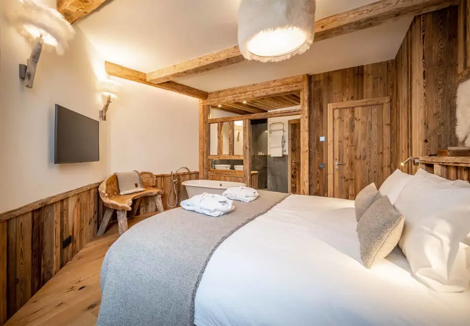 Chalet Inuit, Val d'Isere (self catered or catered chalet) - Bedroom